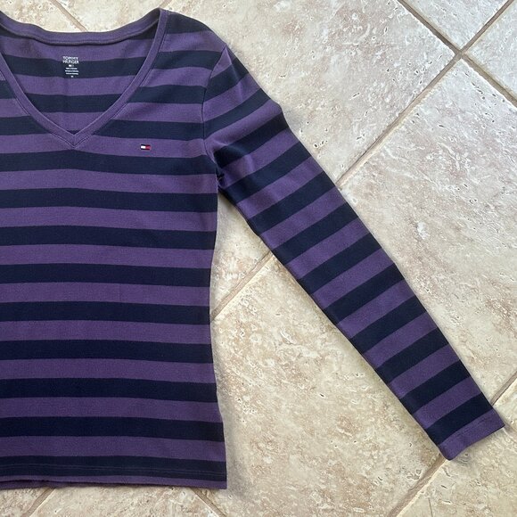 TOMMY HILFIGER V-NECK STRIPED TOP:PREOWNED MEDIUM PLUM PURPLE/MIDNIGHT NAVY - Picture 3 of 9